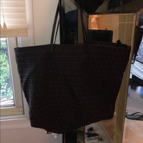 Fendi tote - Picture 8 of 12